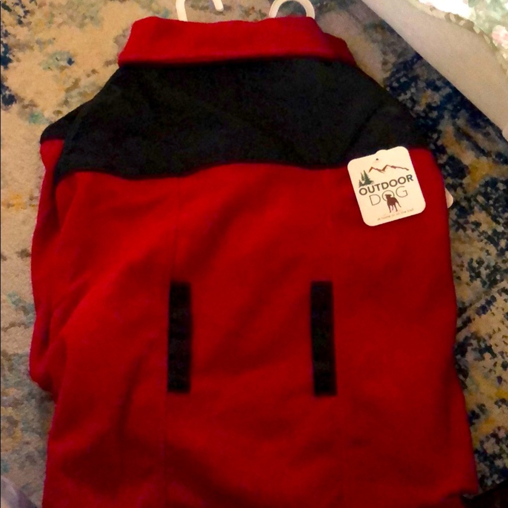 🐶NWOT-ExLarge- Dog Flannel Coat Activewear Velcro